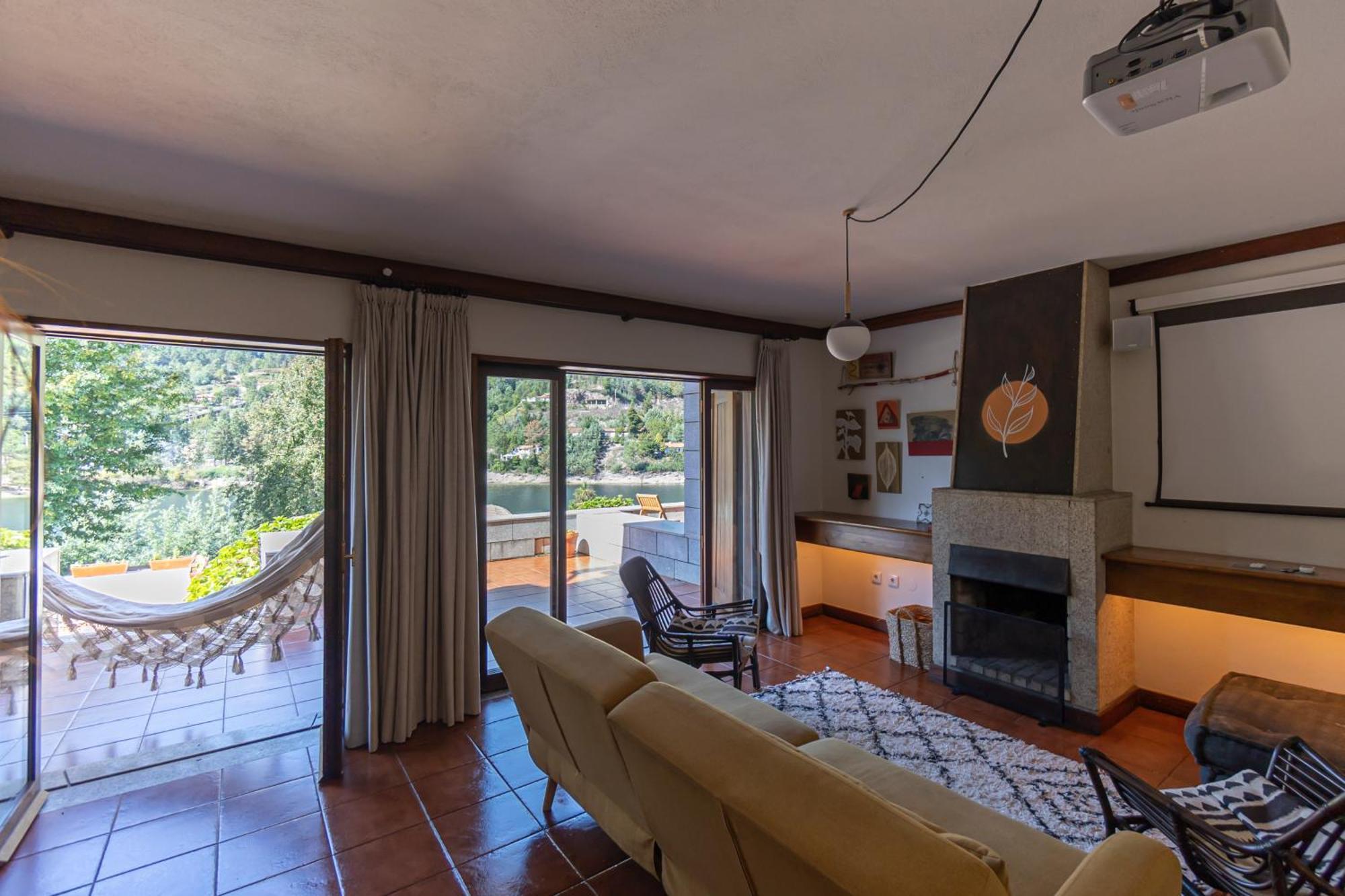 Selina Geres Hotel Terras de Bouro Ngoại thất bức ảnh